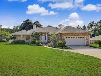 5775 Whispering Woods Dr Pace, FL 32571