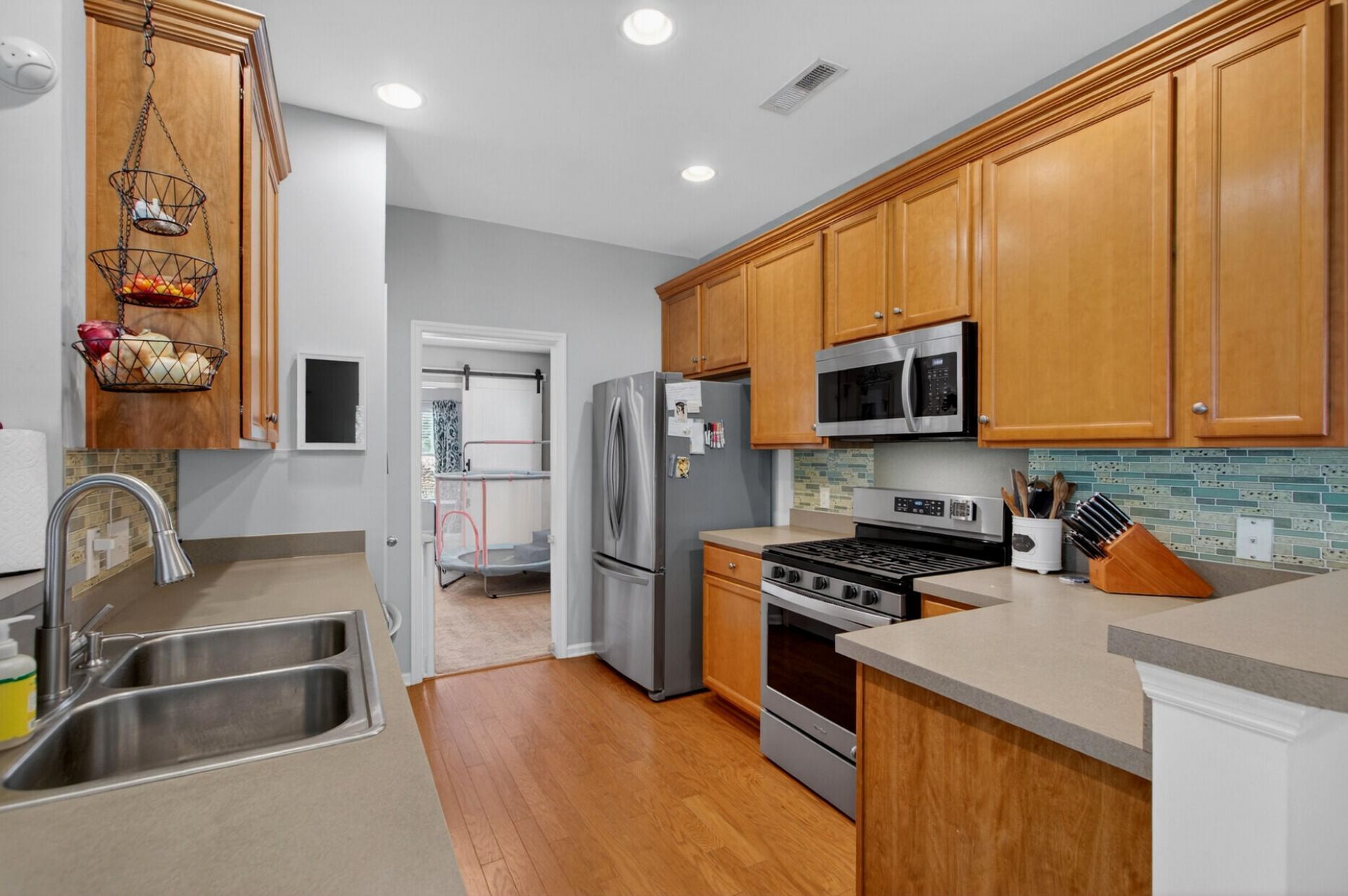 1277 Segar Street Photo 13