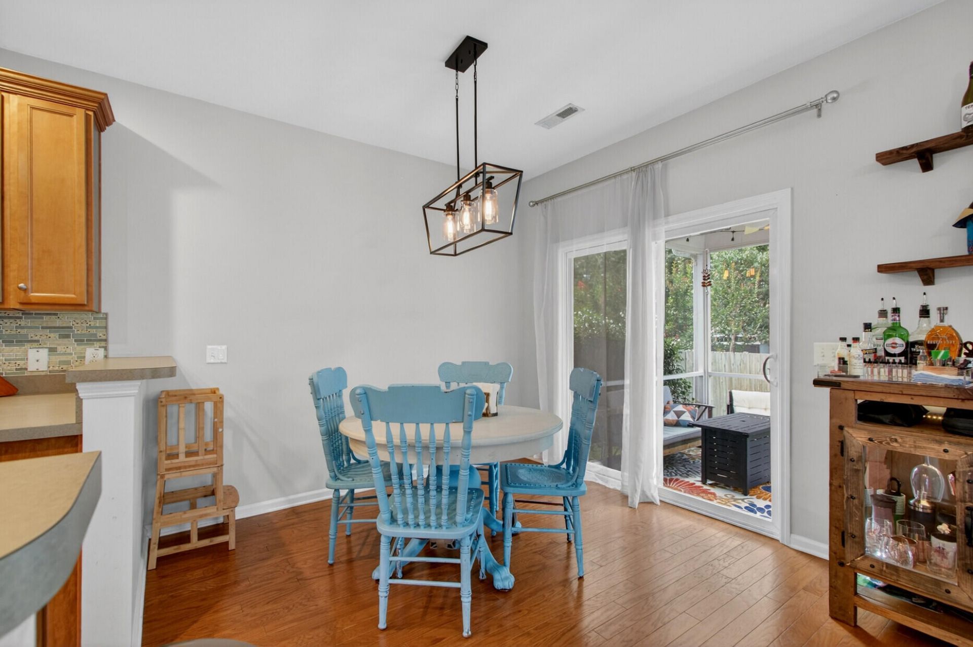 1277 Segar Street Photo 19