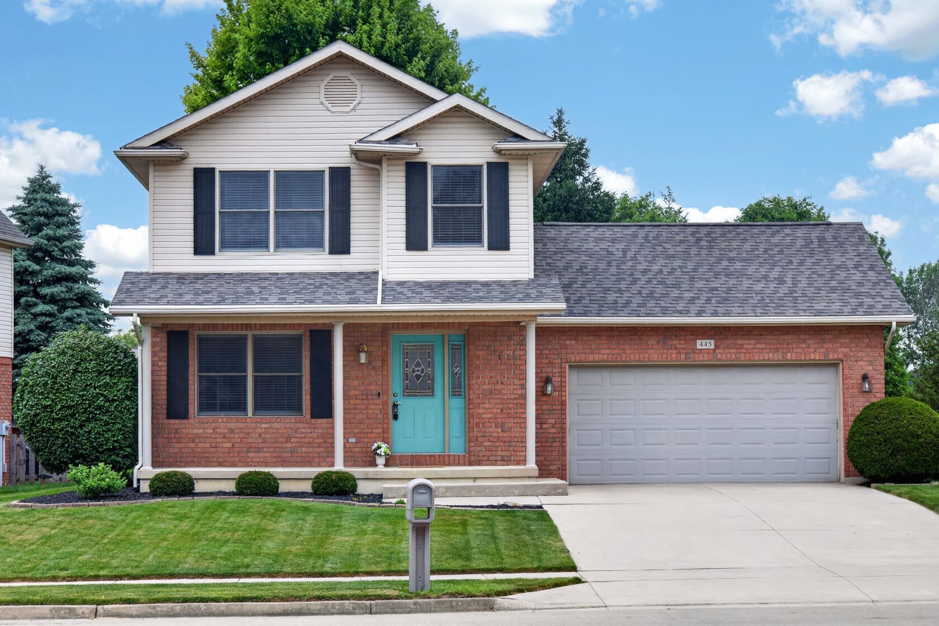 445 Clover Hill Drive, Tipp City, OH 45371 Main Photo