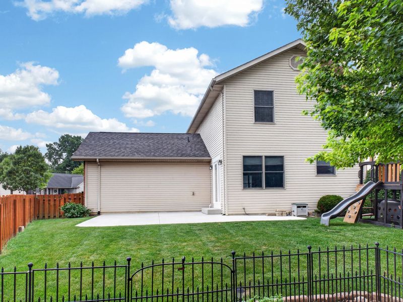 445 Clover Hill Drive, Tipp City, OH 45371 Photo 46