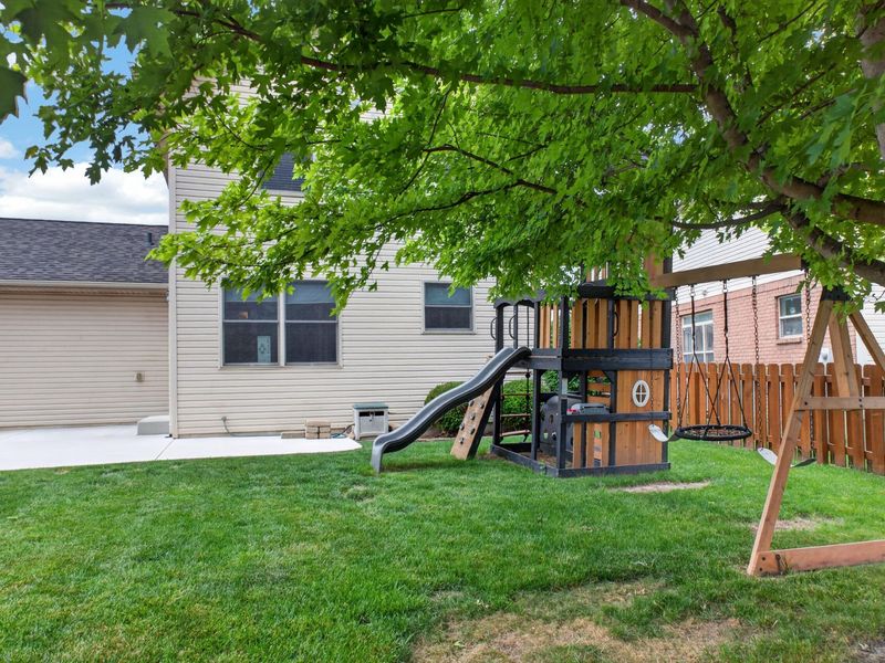 445 Clover Hill Drive, Tipp City, OH 45371 Photo 47