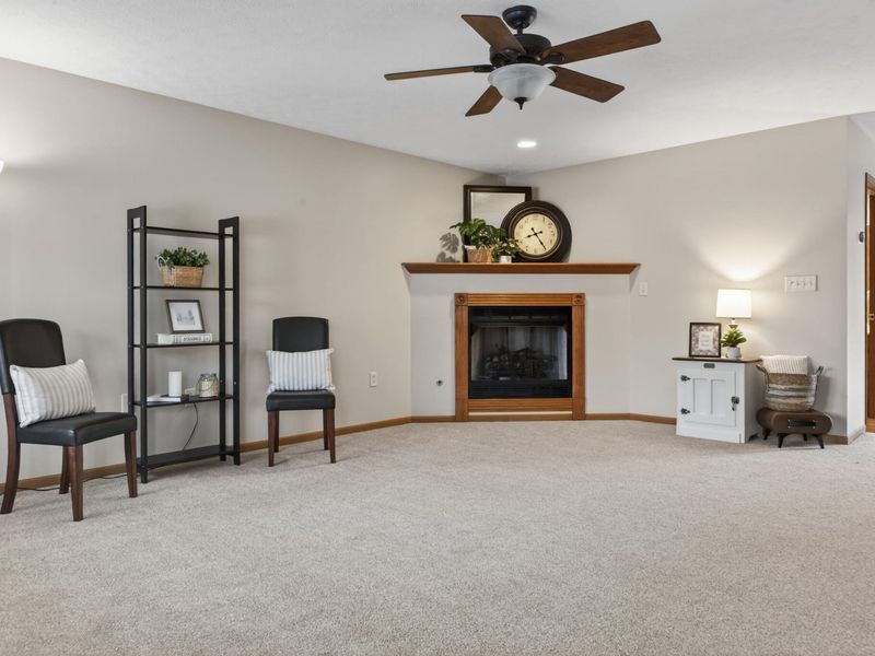 445 Clover Hill Drive, Tipp City, OH 45371 Photo 7
