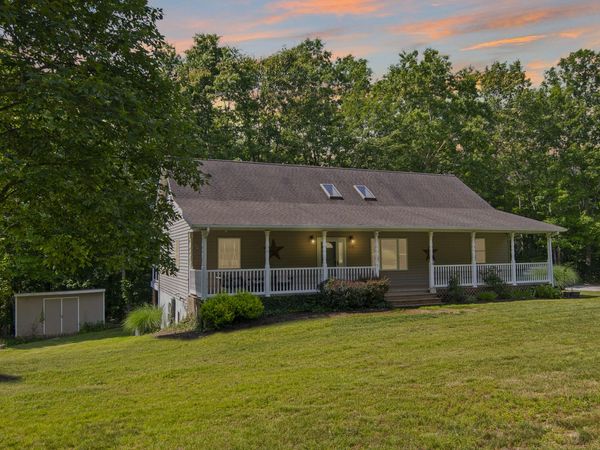 148 Blackberry Way, Lewisburg, WV 24901
