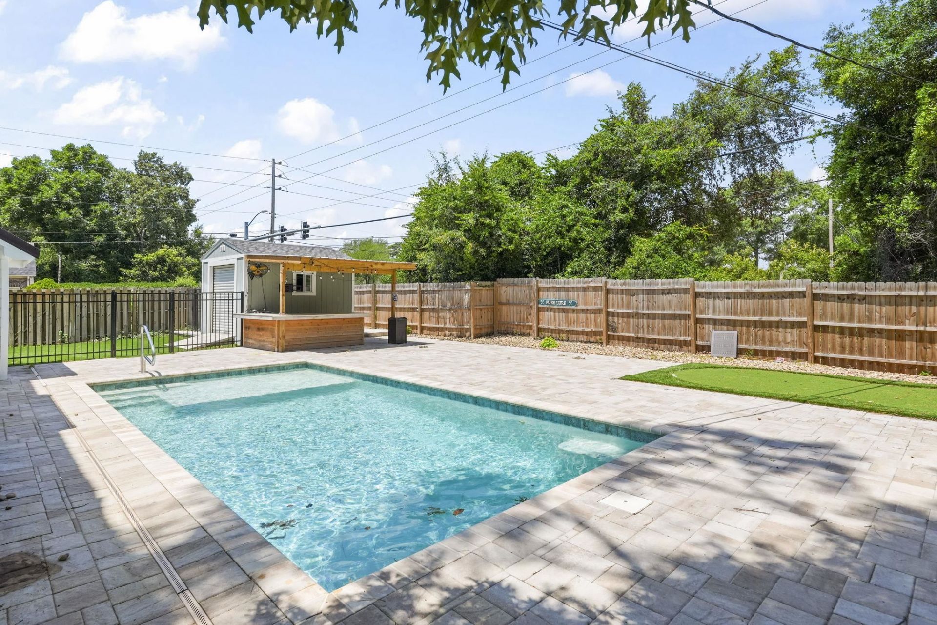 6700 N Kings Hwy. Photo 46