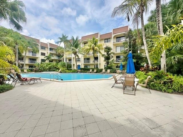 9301 SW 92nd Ave , Unit A407, Miami, FL 33176 Photo