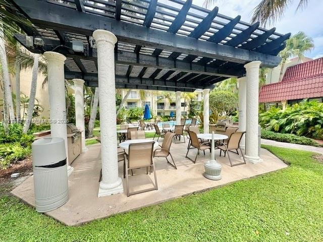 9301 SW 92nd Ave , Unit A407, Miami, FL 33176 Photo