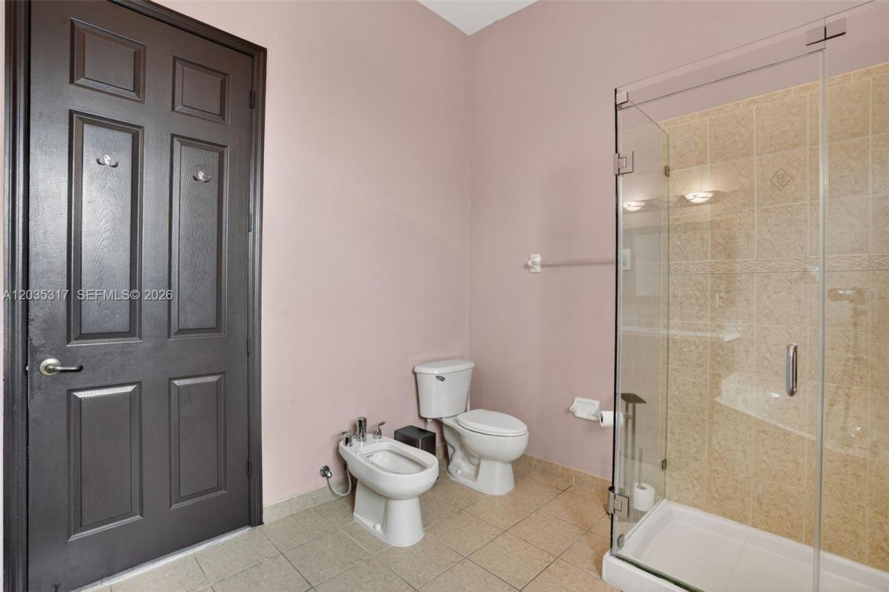 8216 SW 166th Pl , Miami, FL 33193 Photo