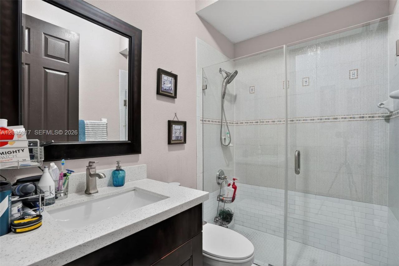 8216 SW 166th Pl , Miami, FL 33193 Photo