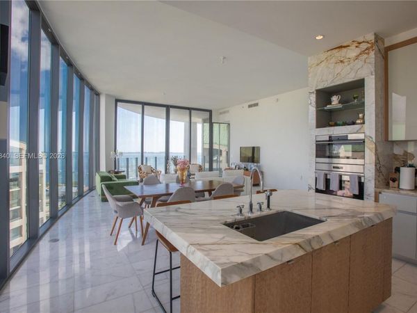 2821 S Bayshore Dr , Unit 20D, Miami, FL 33133