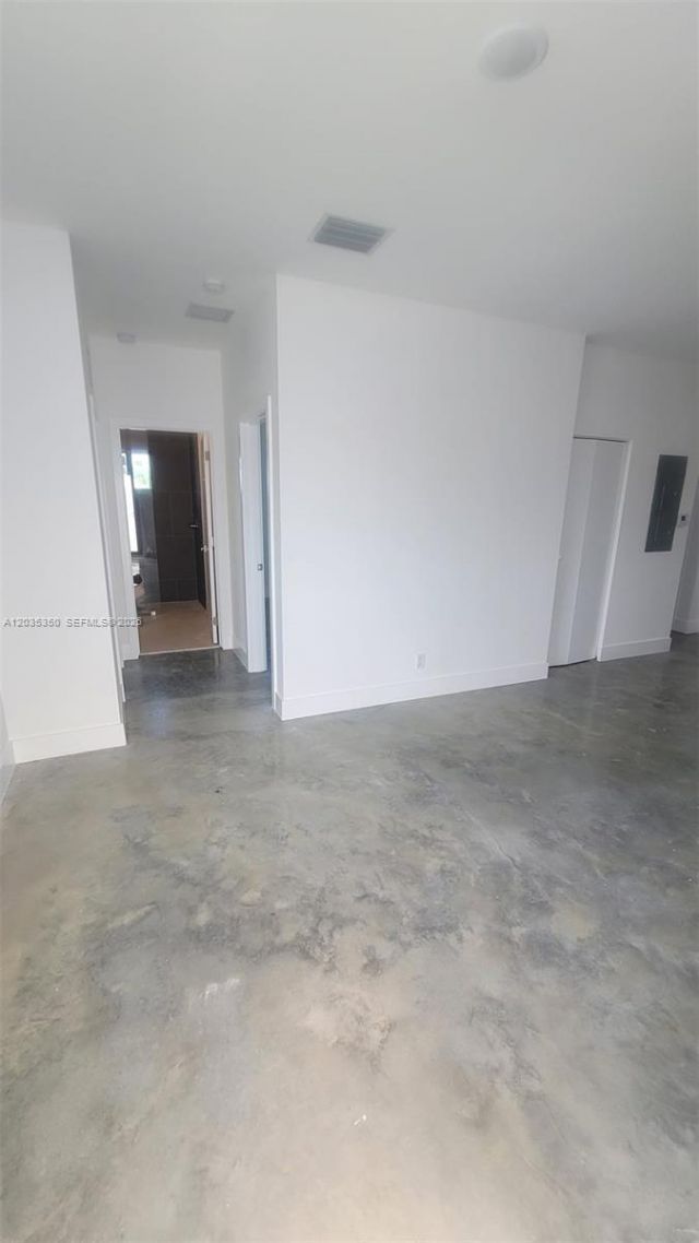 2146 NW 69th Ter , Unit B, Miami, FL 33147 Photo