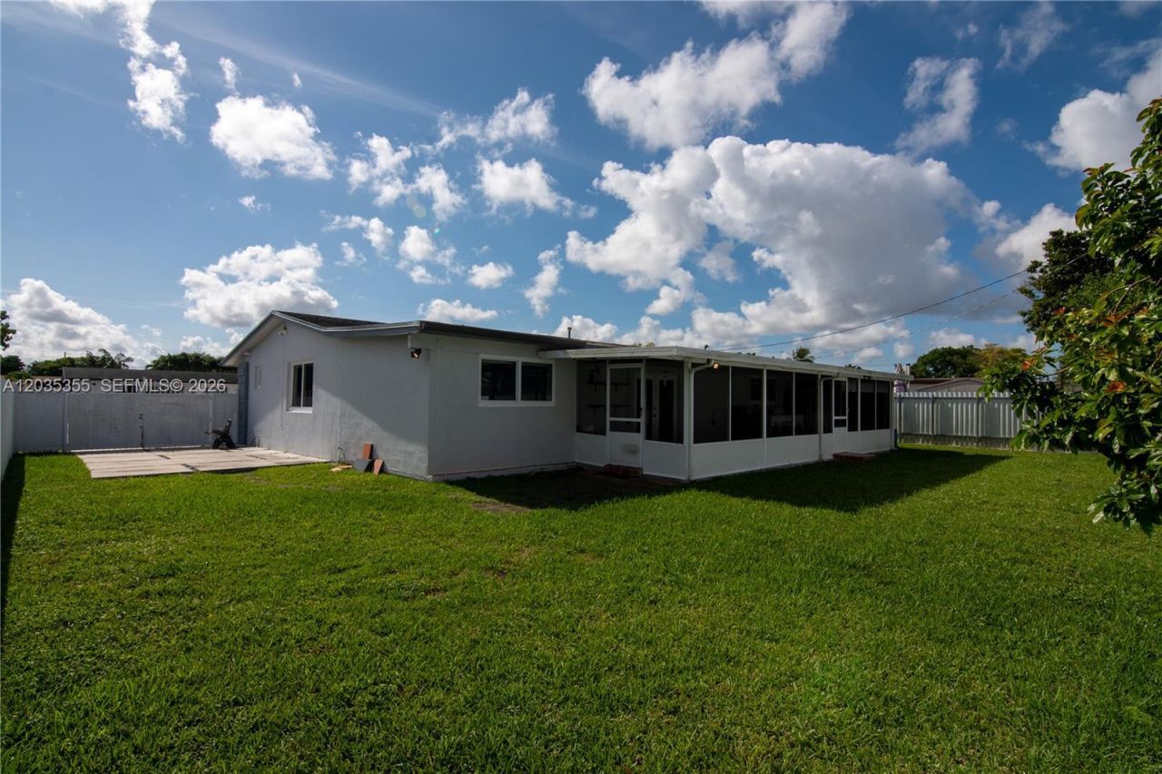 3030 SW 96th Ave , Miami, FL 33165 Photo