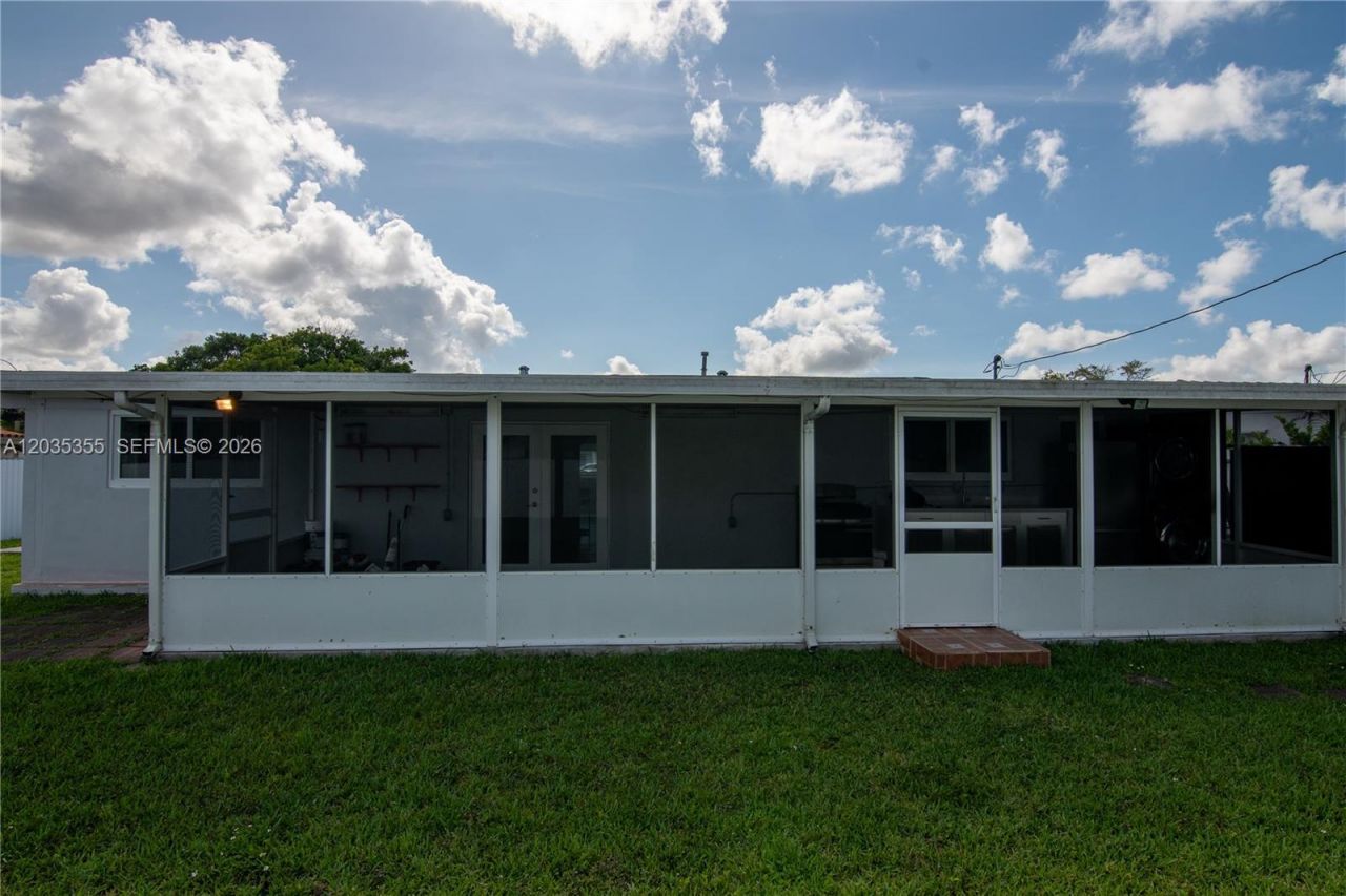 3030 SW 96th Ave , Miami, FL 33165 Photo