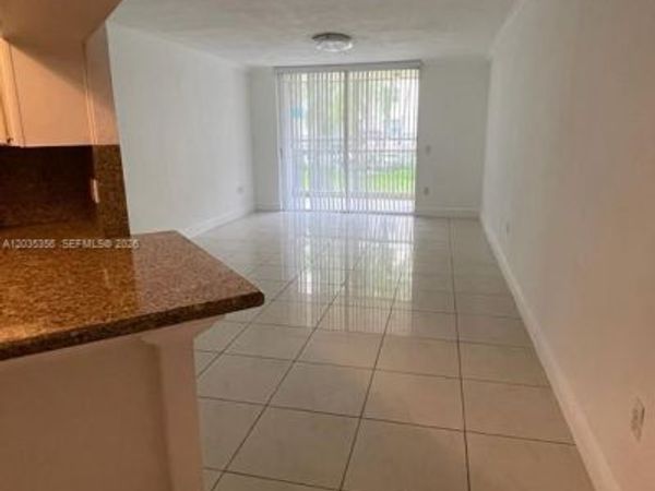 Unit 104, Doral, FL 33166