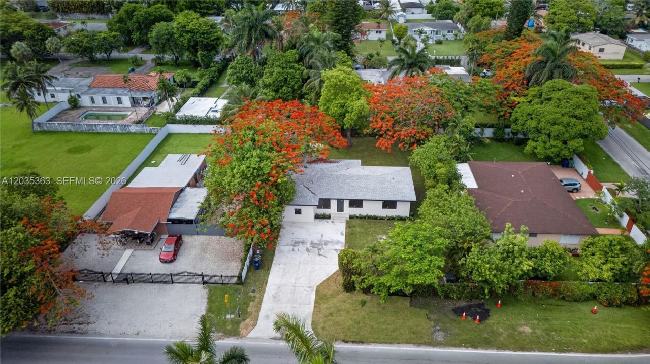 175 NE 159th St , Miami, FL 33162 Photo