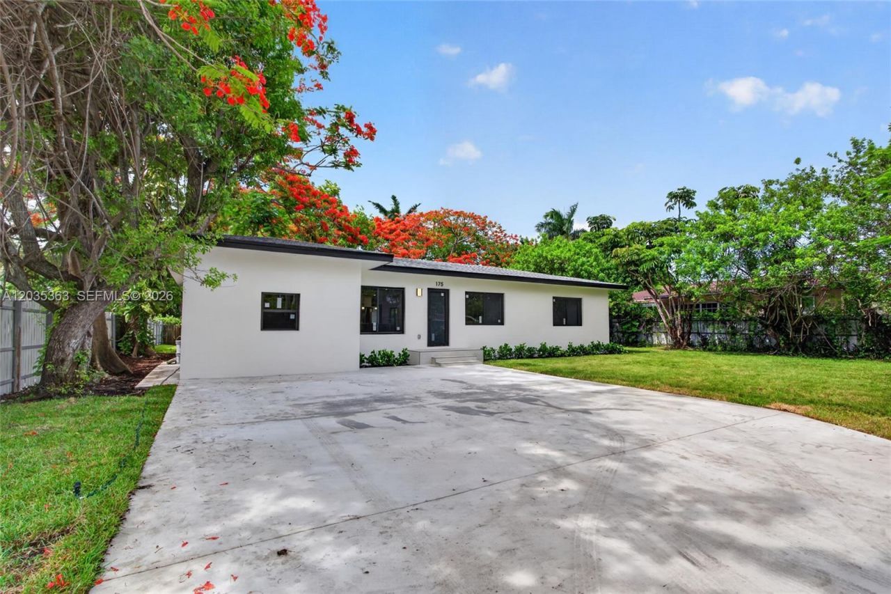 175 NE 159th St , Miami, FL 33162 Photo