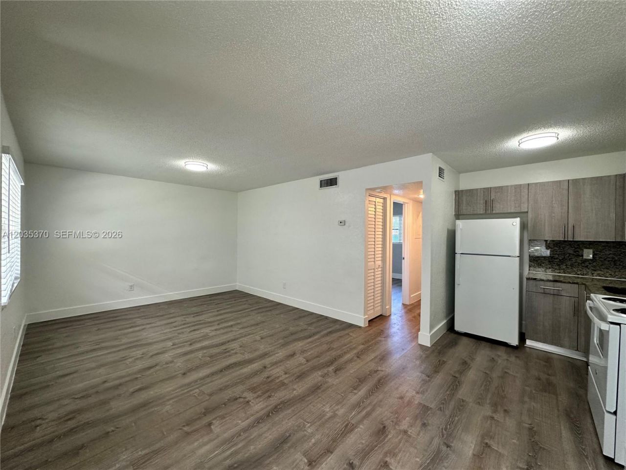 2910 Pierce St, Unit 102, Hollywood, FL 33020 Main Photo
