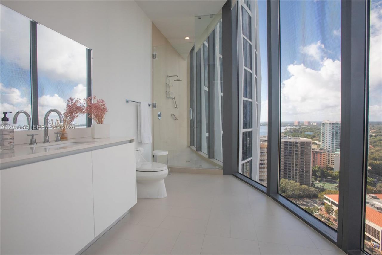 2821 S Bayshore Dr , Unit 20D, Miami, FL 33133 Photo