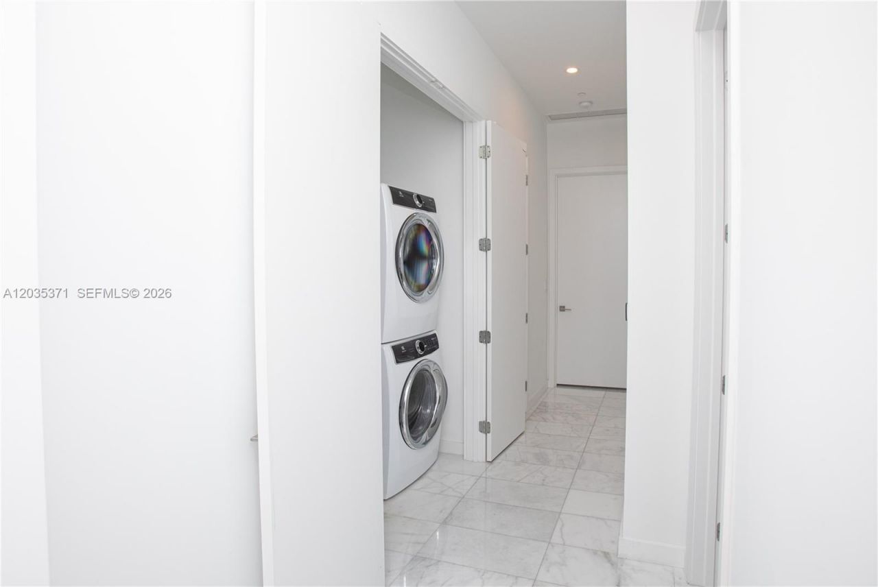 2821 S Bayshore Dr , Unit 20D, Miami, FL 33133 Photo