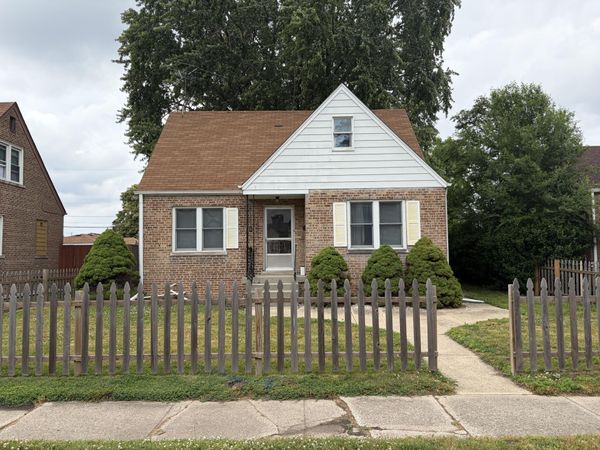 905 174th Street , Hammond, IN 46324