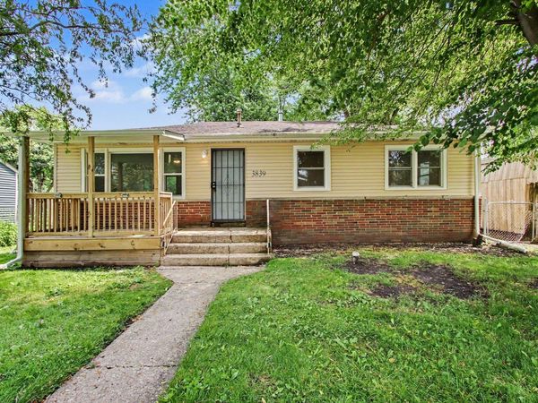 3839 W Taft Street , Gary, IN 46408
