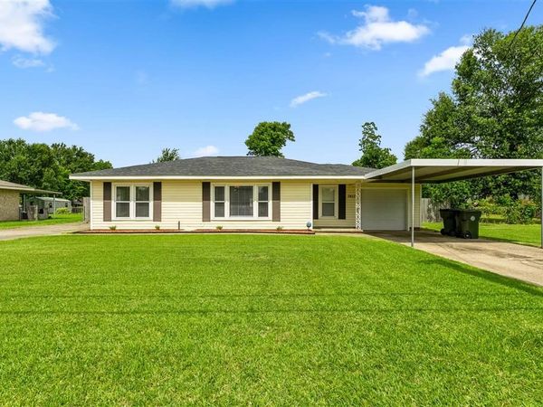 3810 Harvard Street , Lake Charles, LA 70607