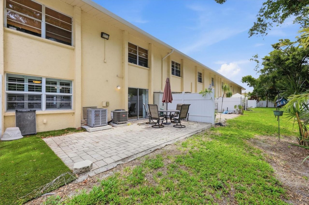 4805 Rilma Avenue , Unit 106, Sarasota, FL 34234 Photo