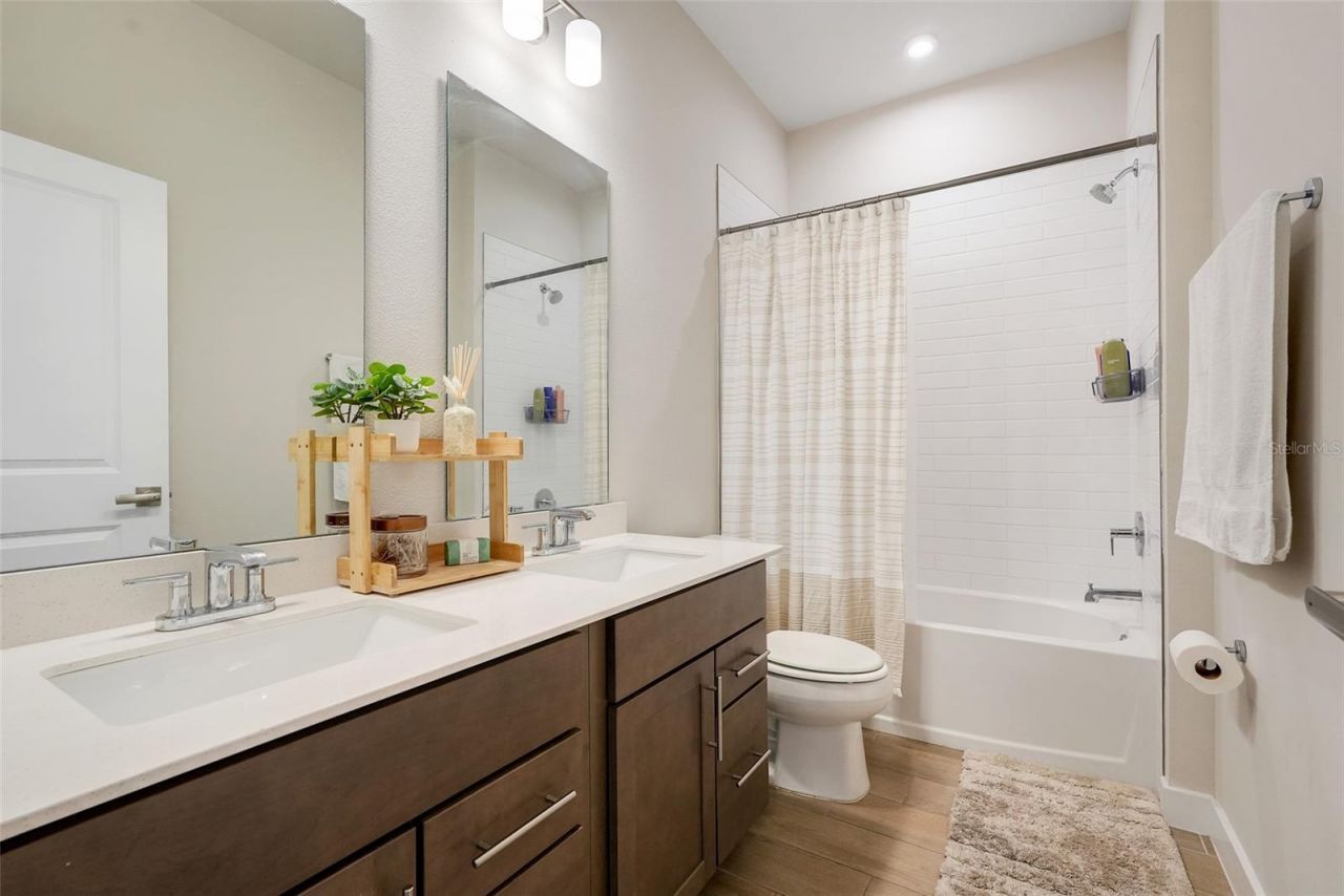 9844 Pine Mill Court , Clermont, FL 34711 Photo