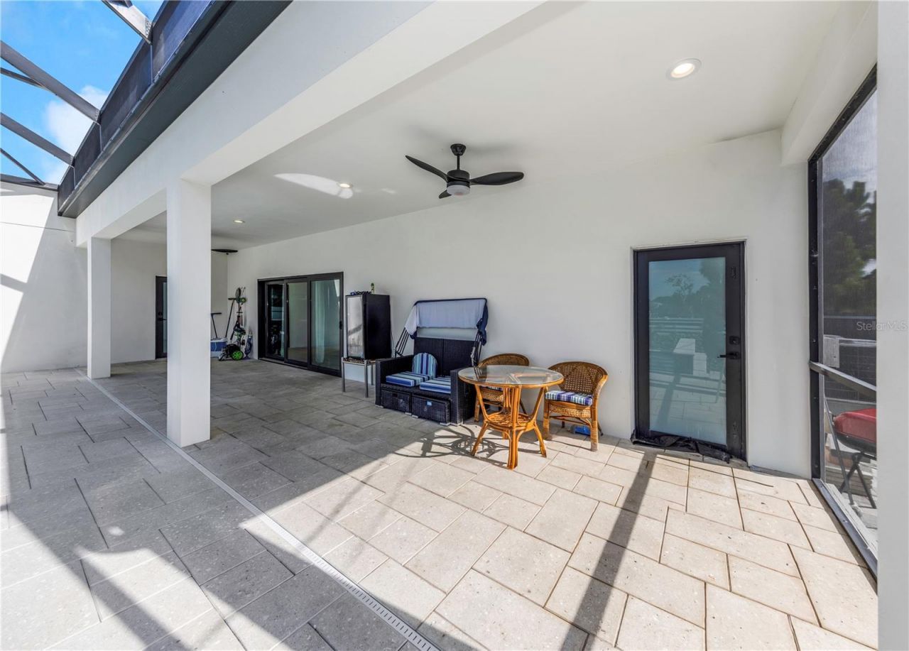 2635 Woodring Dr, Clearwater, FL 33759 Photo