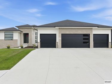 11355 S 190th Street, Gretna, NE 68028
