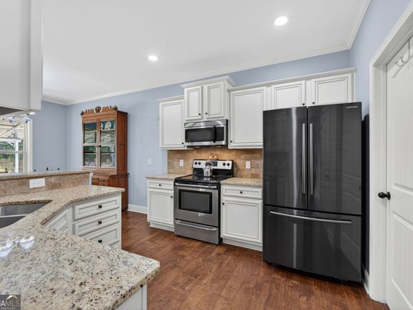 125 Ashby Drive, Mcdonough, GA 30252