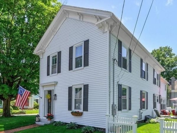 11 High St, West Brookfield, MA 01585