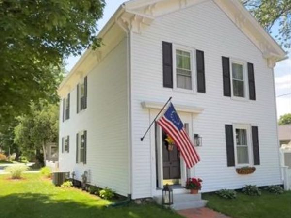 11 High St, West Brookfield, MA 01585