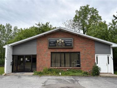438 E Union , Newark, NY 14513