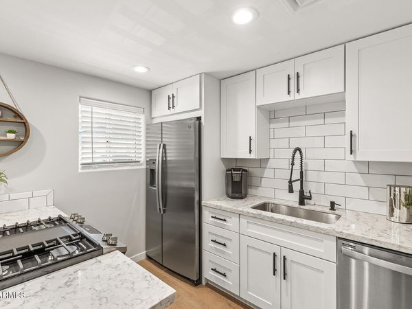 6125 E INDIAN SCHOOL Road, Unit 113, Scottsdale, AZ 85251