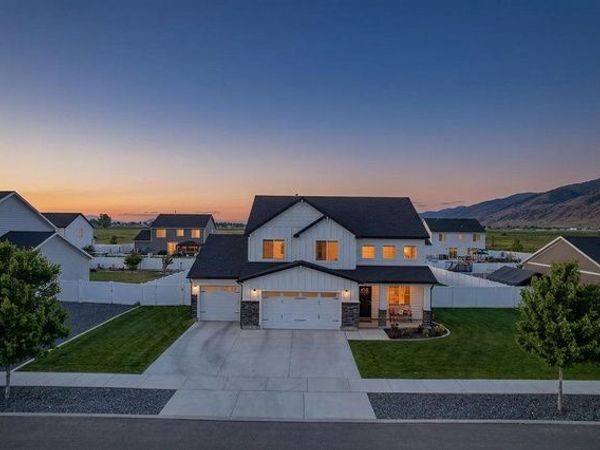 705 E 1150 S, Hyrum, UT 84319