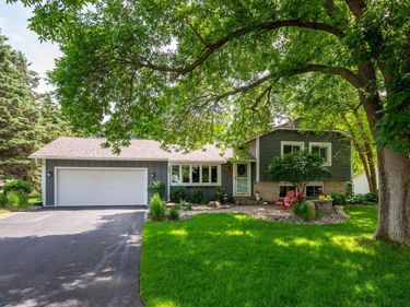 7896 Berkshire Lane N, Maple Grove, MN 55311