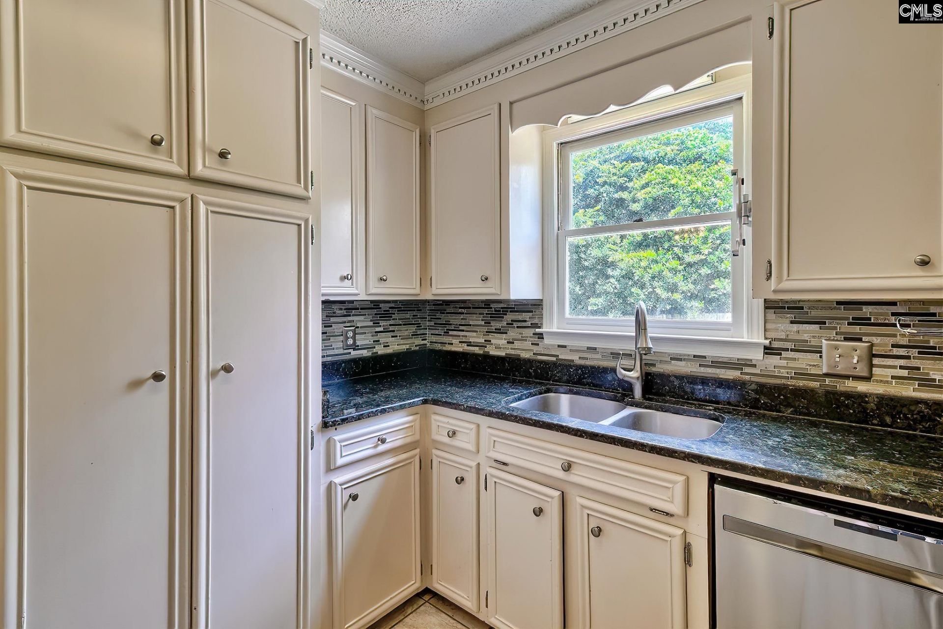 112 Silver Maple Court  Photo 15