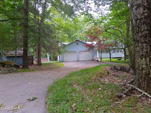 466 Spruce Street , Hawley, PA 18428
