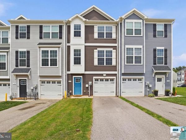 182 HUDSON BOULEVARD , RED LION, PA 17356