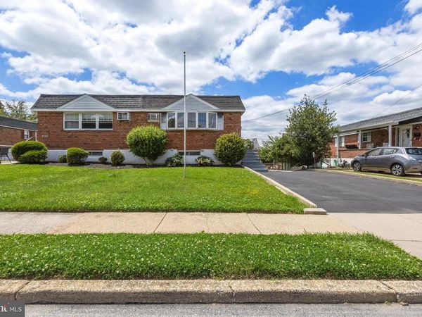 629 CLAY DRIVE, CONSHOHOCKEN, PA 19428
