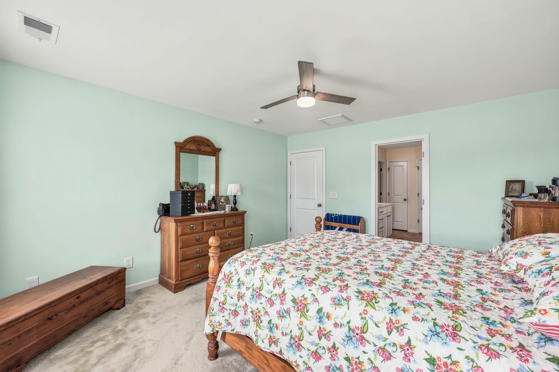 3830 Park Pointe Ave.  Photo 16