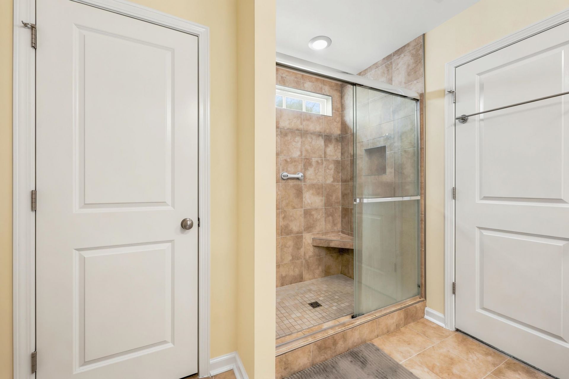 3830 Park Pointe Ave.  Photo 22