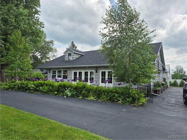 5525 Old Goodrich Road, Clarence, NY 14301