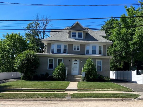 7 Dewey Street Dewey Street , Unit 4, Huntington, NY 11743