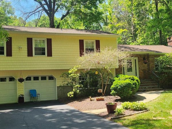 32 Queen Anne, Wappingers Falls, NY 12590