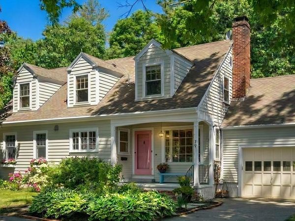 79 Pleasant Street, Manchester, MA 01944