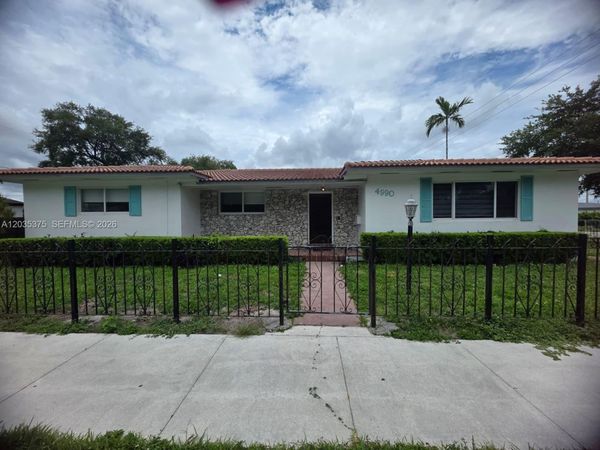 4990 NW 31st Ave , Miami, FL 33142