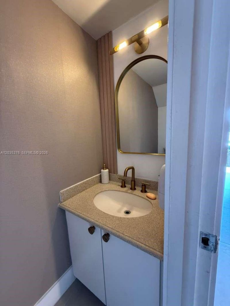 431 NW 82nd Ave, Unit 913, Miami, FL 33126 Photo