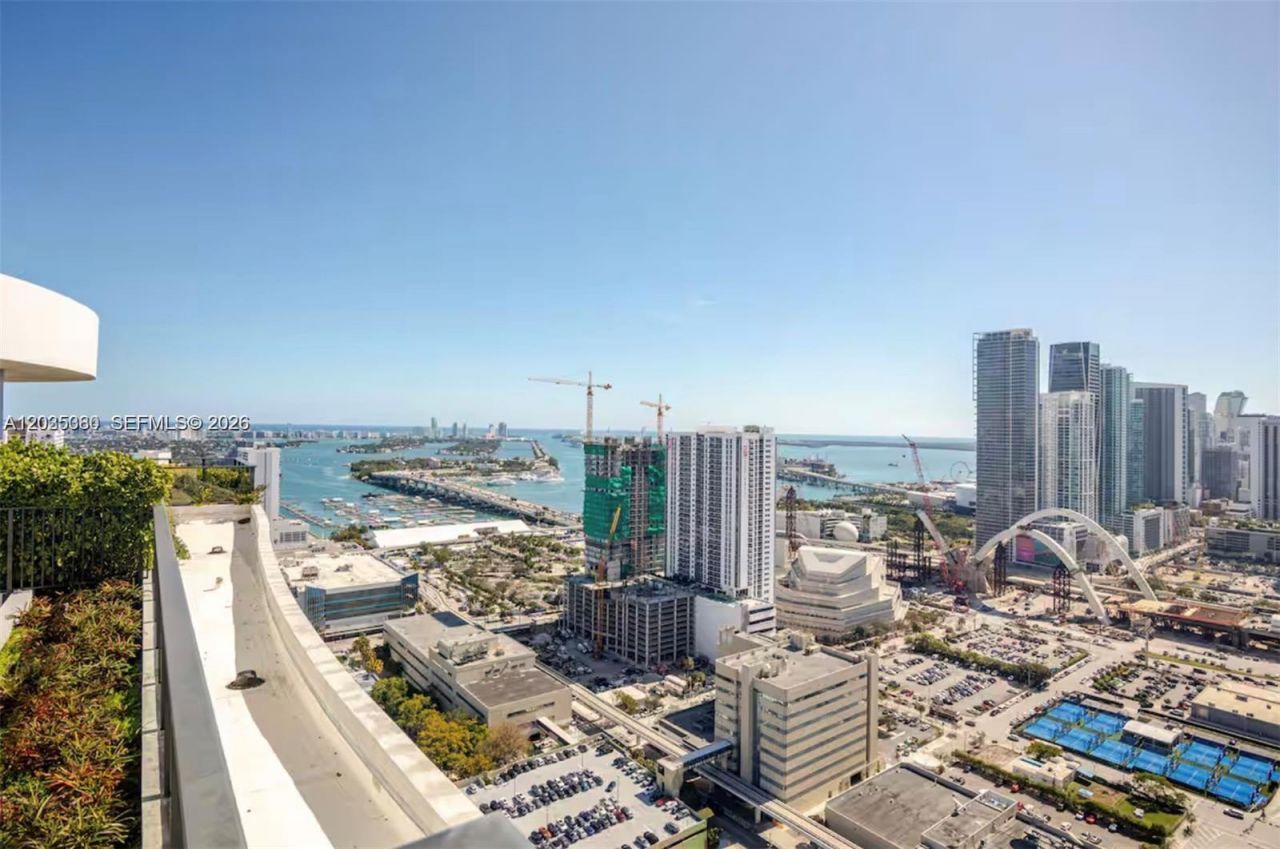 1600 NE 1 Ave , Unit 3519, Miami, FL 33132 Photo